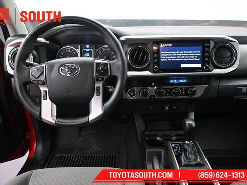 Used 2023 Toyota Tacoma SR5 AWD/4WD image 11