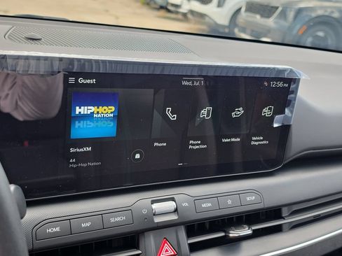 New 2026 Kia K4 FWD image 21