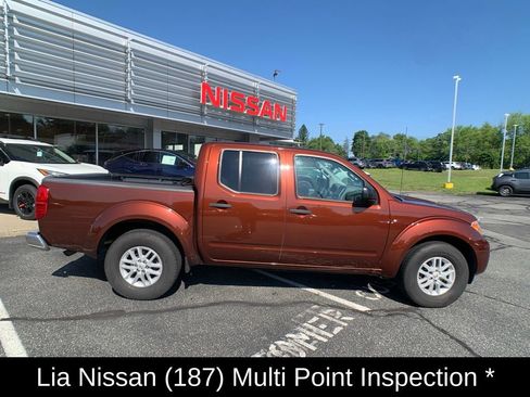 Used 2017 Nissan Frontier SV w/ SV Value Truck Package RWD image 2