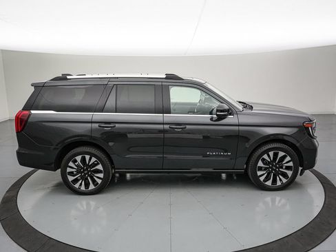 Certified 2025 Ford Expedition Platinum w/ Driver's Package AWD/4WD image 3