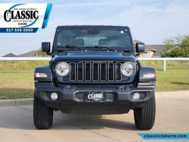 Used 2025 Jeep Wrangler Sport AWD/4WD image 5