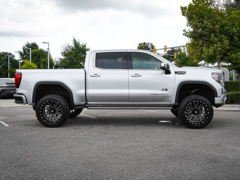 Used 2022 GMC Sierra 1500 Denali w/ Denali Reserve Package AWD/4WD image 11