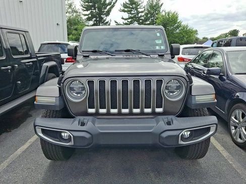 Certified 2018 Jeep Wrangler Unlimited Sahara AWD/4WD image 2