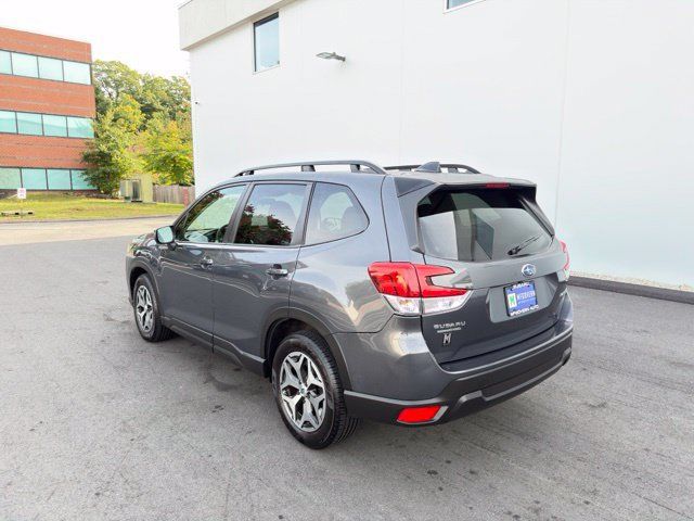 Used 2024 Subaru Forester Premium AWD/4WD image 9