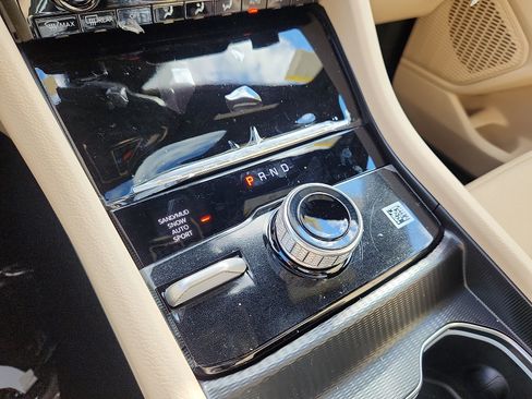 New 2025 Jeep Grand Cherokee L Limited w/ Luxury Tech Group II image 12