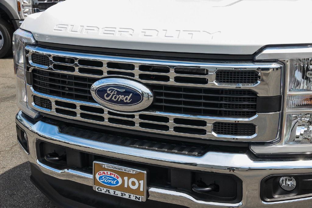 New 2026 Ford F550 2WD Regular Cab Super Duty image 11