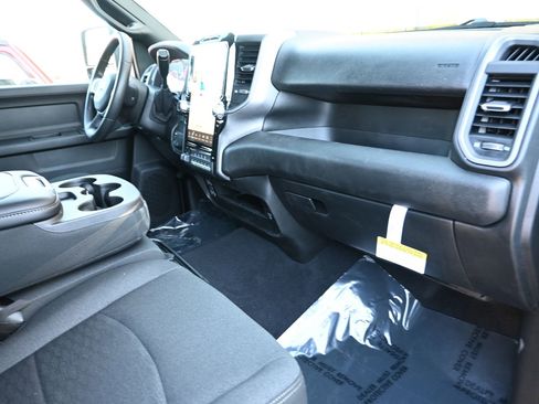 New 2026 RAM 2500 Tradesman AWD/4WD image 27
