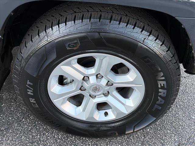Used 2024 Toyota 4Runner SR5 RWD image 31