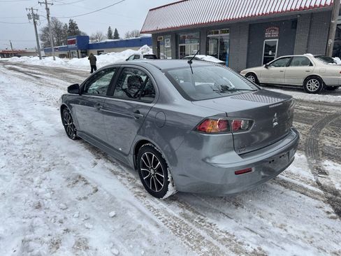 Used 2017 Mitsubishi Lancer ES image 3