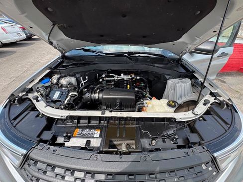 Used 2023 Ford Explorer 2WD image 34