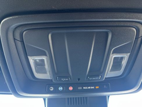 Used 2023 GMC Sierra 1500 AT4 w/ Technology Package image 20