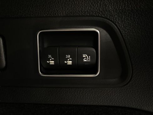 New 2026 Mercedes-Benz GLS 450 4MATIC image 7