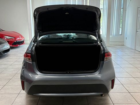 Used 2020 Toyota Corolla LE FWD image 20