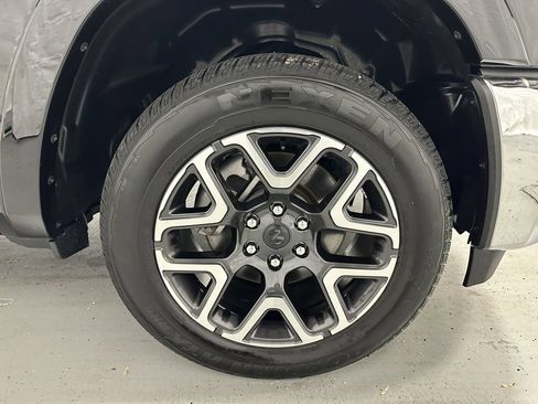 Used 2025 RAM 1500 Laramie AWD/4WD image 58