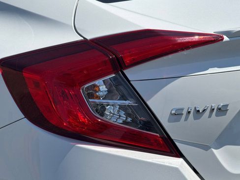 Used 2019 Honda Civic EX image 44