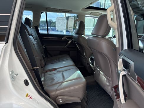 Used 2013 Lexus GX 460 Premium AWD/4WD image 10