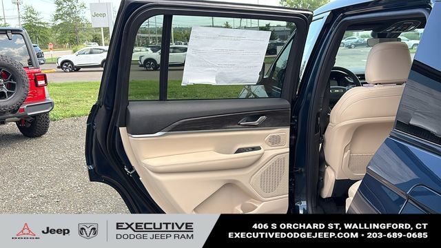 New 2026 Jeep Grand Cherokee L Limited AWD/4WD image 22