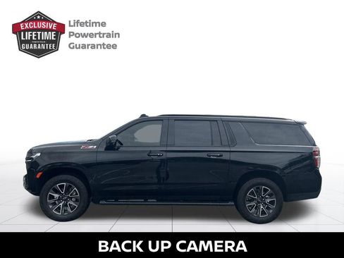 Used 2023 Chevrolet Suburban Z71 w/ Luxury Package AWD/4WD image 2