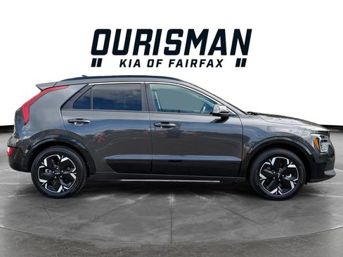 Used 2023 Kia Niro Wind w/ Wind Preserve Package FWD image 6
