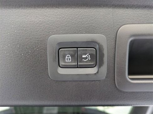 Used 2025 MAZDA CX-30 AWD 2.5 S w/ Premium Package image 21