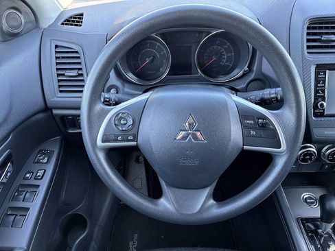Used 2025 Mitsubishi Outlander Sport ES AWD/4WD image 11