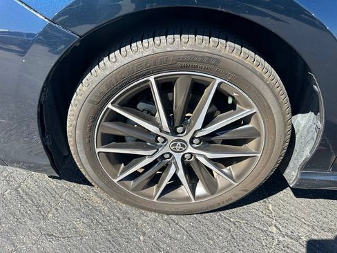 Used 2021 Toyota Camry SE w/ Carpet Mat Package (TMS) FWD image 6