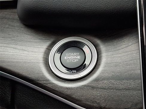 Used 2024 Jeep Grand Cherokee Limited 4xe image 20