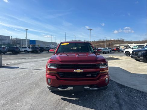 Used 2018 Chevrolet Silverado 1500 LT w/ All Star Edition image 4