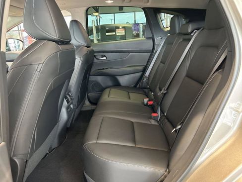 New 2025 Nissan Murano SL image 14