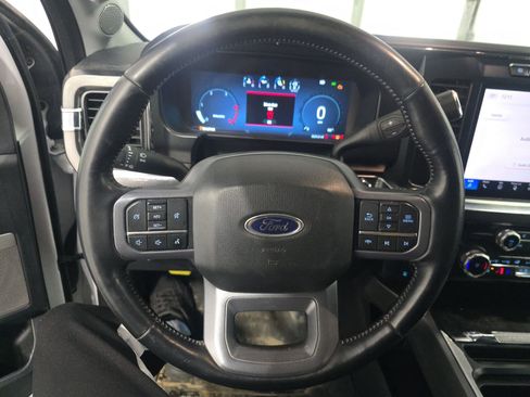 Used 2023 Ford F250 Lariat w/ Sport Appearance Package AWD/4WD image 10