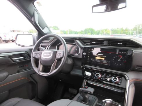 Used 2026 GMC Sierra 1500 AT4 w/ AT4 Premium Package AWD/4WD image 29