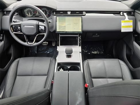 New 2026 Land Rover Range Rover Velar Dynamic SE image 9