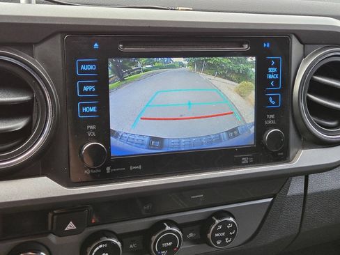 Used 2016 Toyota Tacoma TRD Off-Road w/ Towing Package AWD/4WD image 19