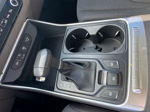 New 2026 Kia Carnival LX image 26