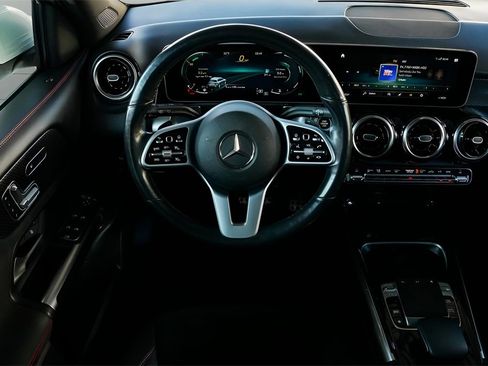 Used 2020 Mercedes-Benz GLB 250 GLB 250 image 27