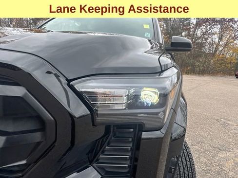 Used 2024 Toyota Tacoma SR image 5