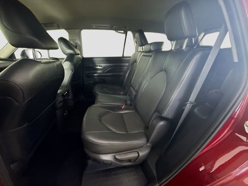 Used 2024 Toyota Grand Highlander FWD image 25