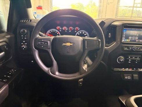 Used 2021 Chevrolet Silverado 1500 Custom AWD/4WD image 16