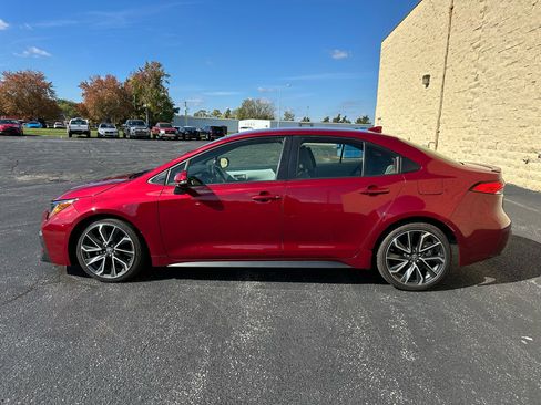 Used 2022 Toyota Corolla SE image 2