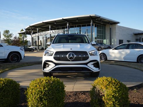 New 2026 Mercedes-Benz GLE 450 4MATIC image 2
