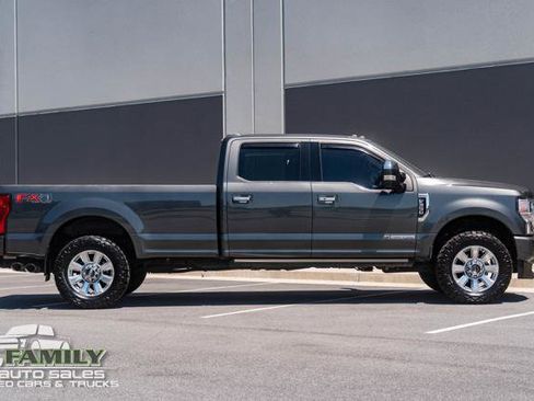 Used 2020 Ford F350 Platinum AWD/4WD image 11