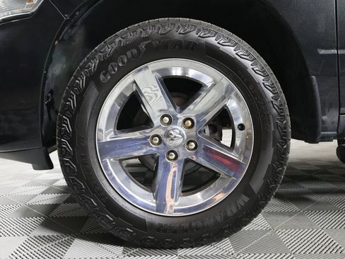 Used 2015 RAM 1500 Express AWD/4WD image 10