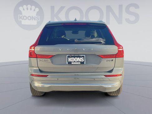 Used 2023 Volvo XC60 B5 Plus image 5
