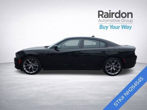 Used 2022 Dodge Charger SXT w/ Plus Group RWD image 4