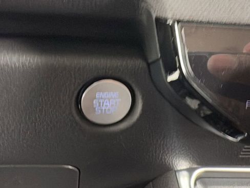 New 2026 Kia Carnival EX FWD image 25