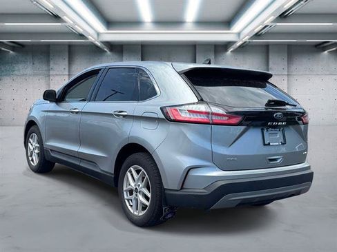 Used 2023 Ford Edge SEL w/ Convenience Package AWD/4WD image 4