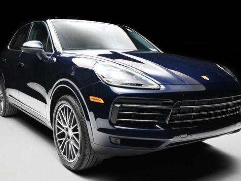 Used 2022 Porsche Cayenne S image 28
