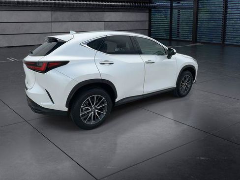 Certified 2025 Lexus NX 250 FWD w/ Accessory Package (Z2) image 8