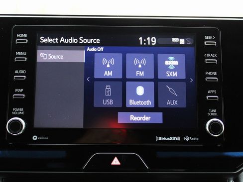 Used 2021 Toyota Venza XLE image 18