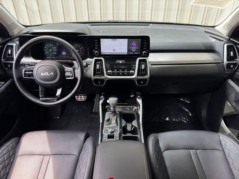 Used 2022 Kia Sorento SX FWD image 12